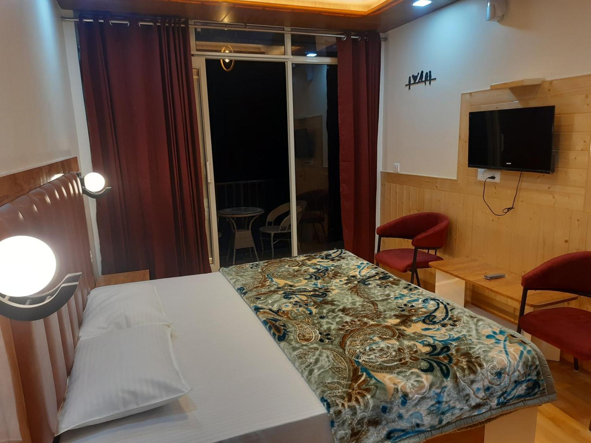 Aagaman Woods Apartment Шимла Екстериор снимка