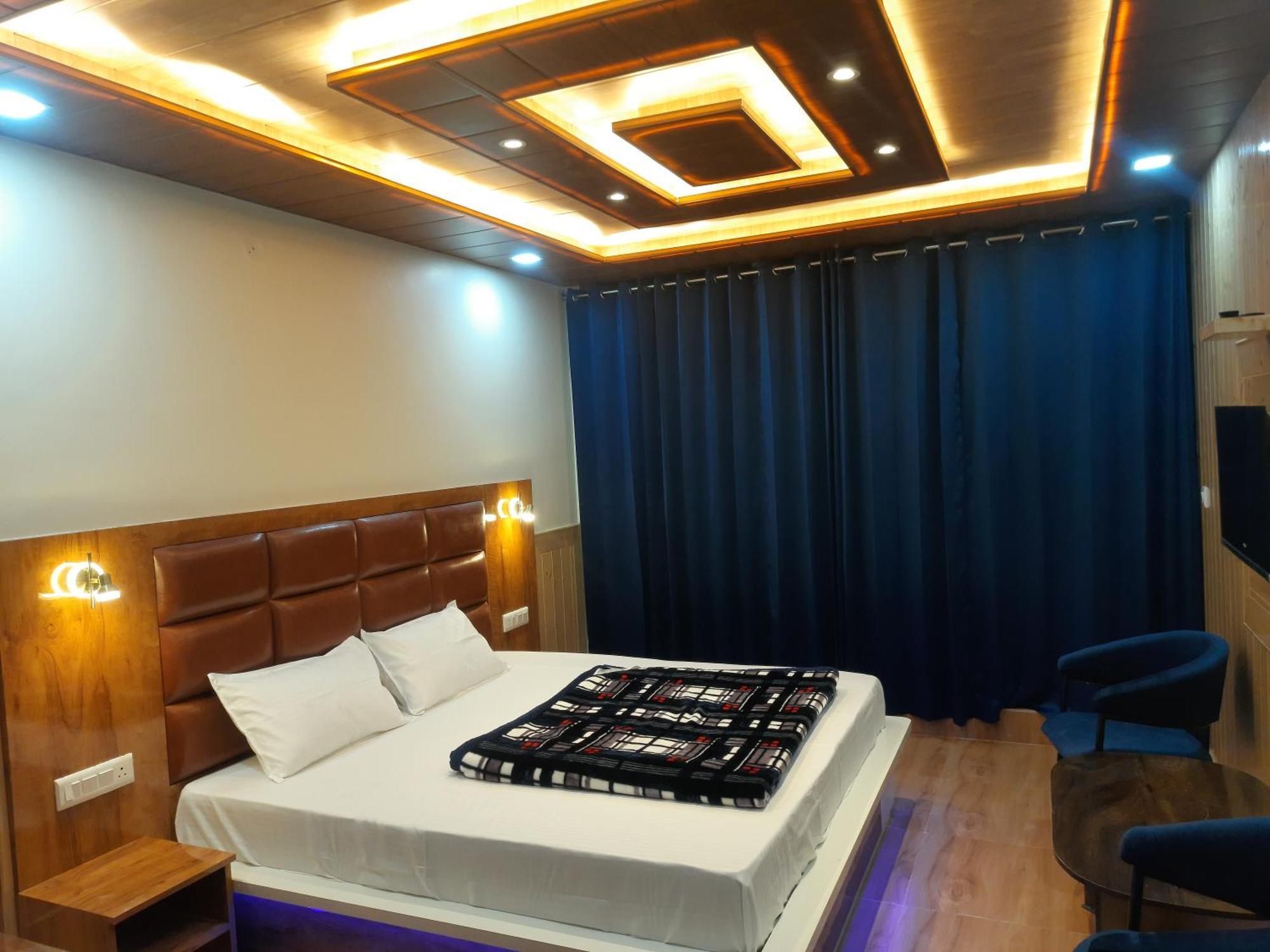 Aagaman Woods Apartment Шимла Екстериор снимка